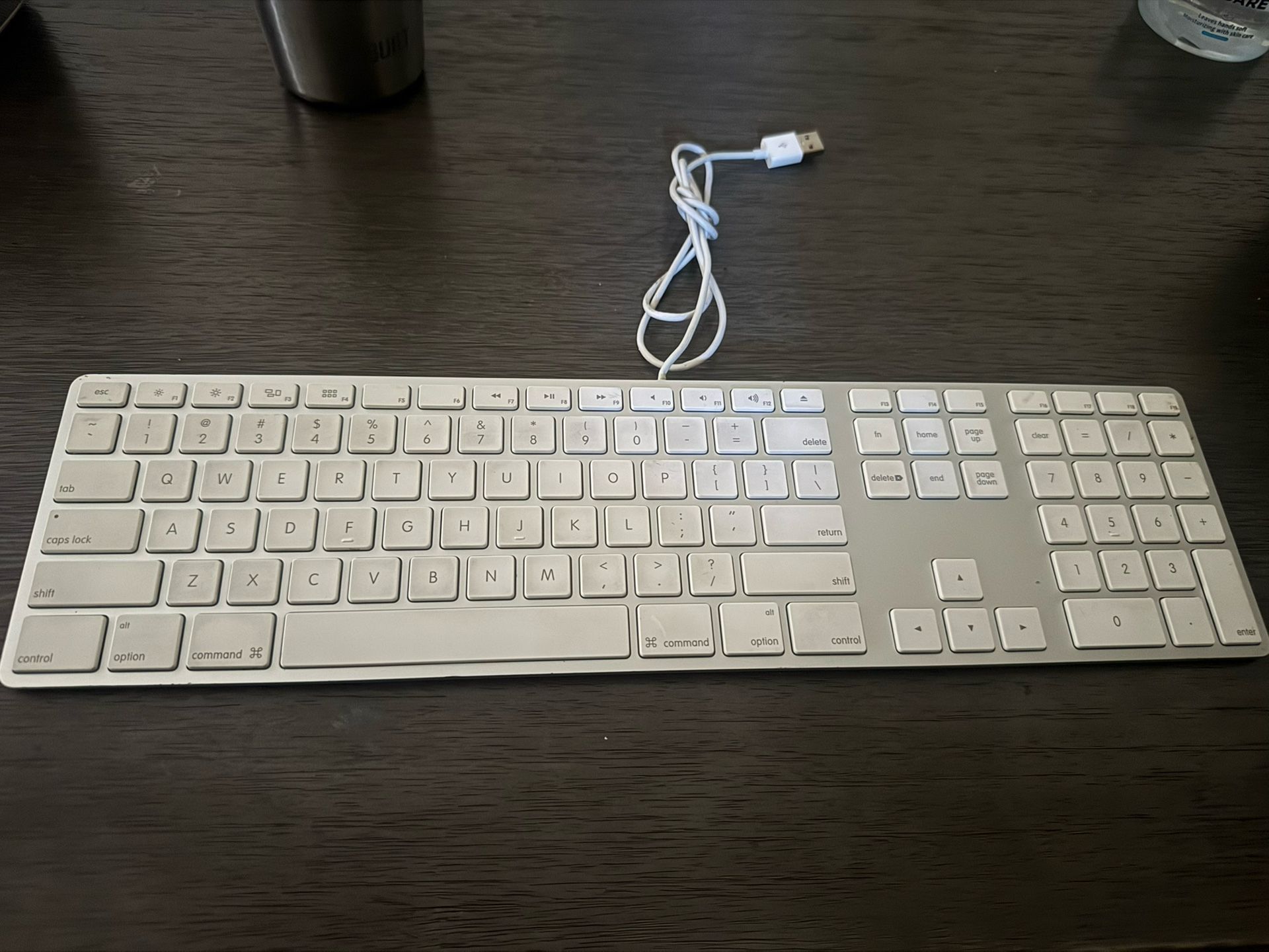 Apple Computer Keyboards ⌨️