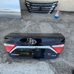 2015-17 Toyota Camry Trunklid 