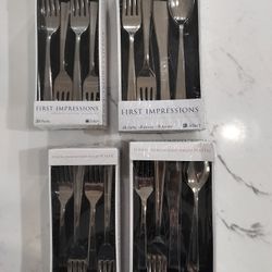 First Impressions Heavy Weight Plastic Silverware