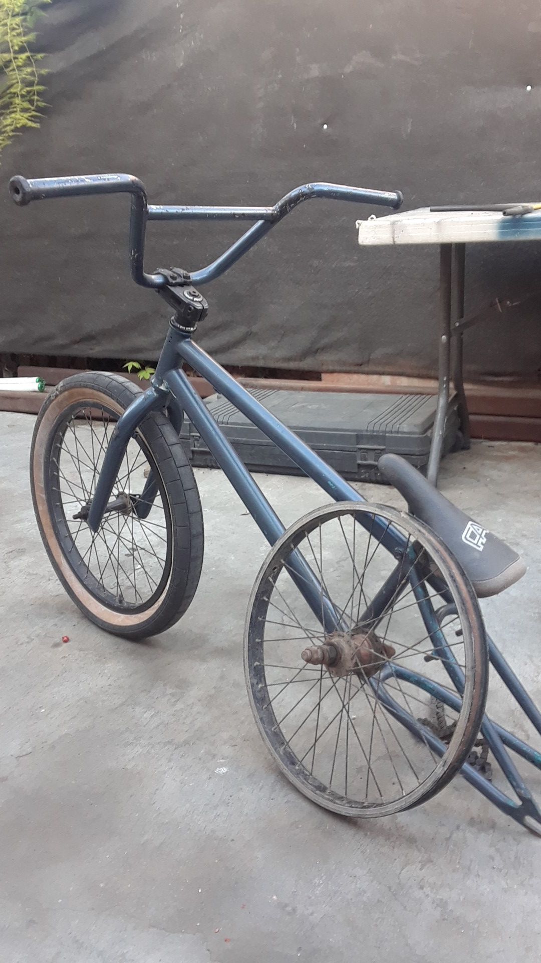 Free-agent bmx bike