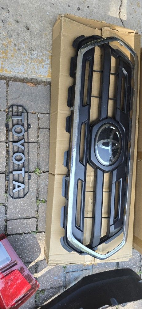 3rd Gen Tacoma Grille