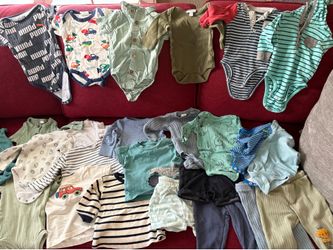 Huge clothing bundle of baby boy size 0-3months
