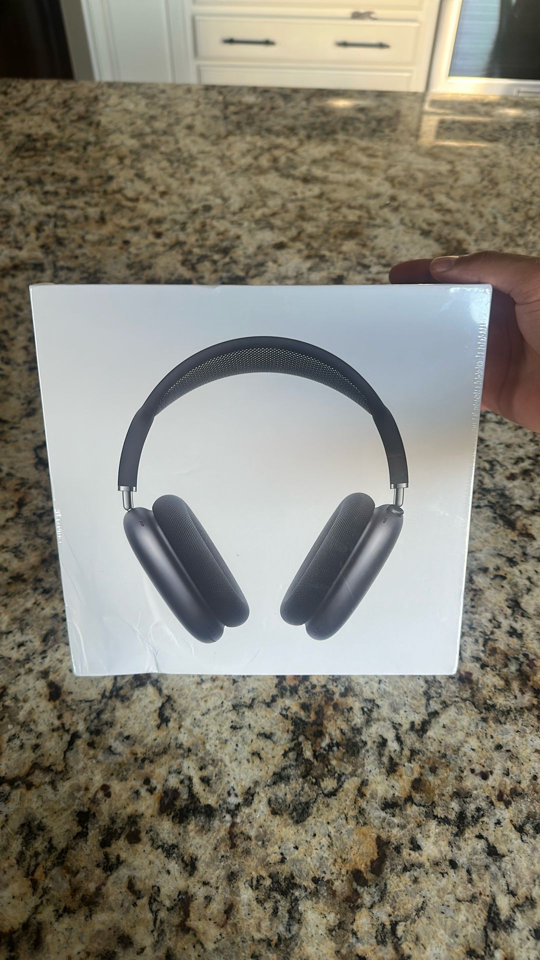 NEW Apple AirPods Max Space Gray With Black Headband