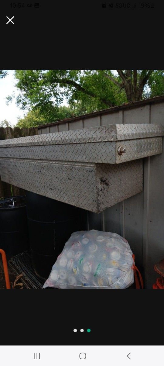 Full Size Tool Box No Keys