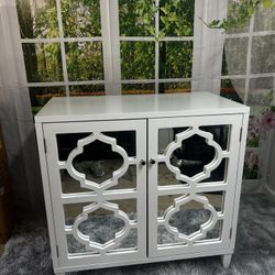 Cabinets With Mirror