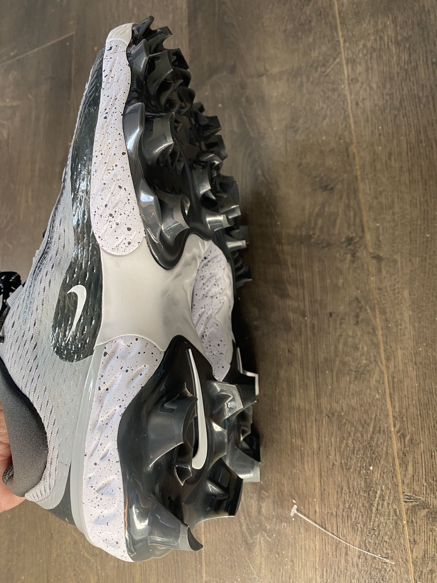Nike Alpha Huarache Elite 4 Low Men Size 15 Grey Black Excellent FD6221-002 Nike Alpha Huarache Elite 4 Mid  main image 2