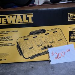 Dewalt Multi Port Fast Charger