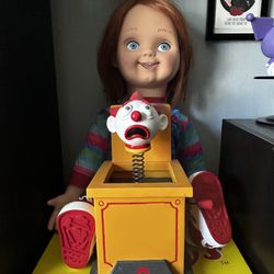 Trick Or Treat Studios “Good Guy” Chucky Doll with Spirit Halloween’s Jack in the Box (Child’s Play 2) COMBO