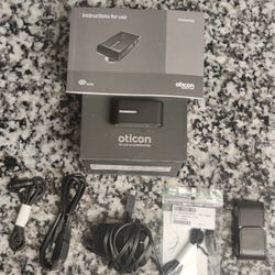 Oticon Connect Clip Bluetooth Streamer & Microphone Bundle 