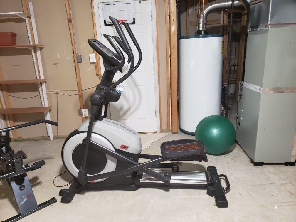 Elliptical exercise machine