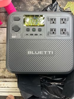 BLUETTI Elite 200 Portable Power Station – 2,600W / 2,073Wh