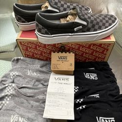 NEW Vans Classic Slip-On Shoes and FREE  6 pairs socks