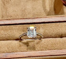 SZ 6 Engagement Ring with Emerald Cut Stone