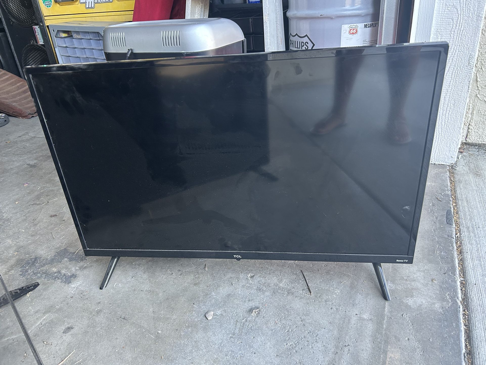 TCL 32in