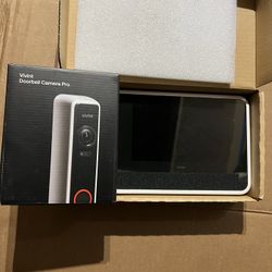 Vivint Smart Hub with Doorbell Camera Pro