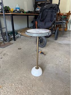 Drink table