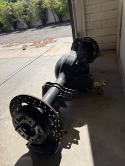 Ford 9inch 31 spline 39 3/4 willwood brakes and spool