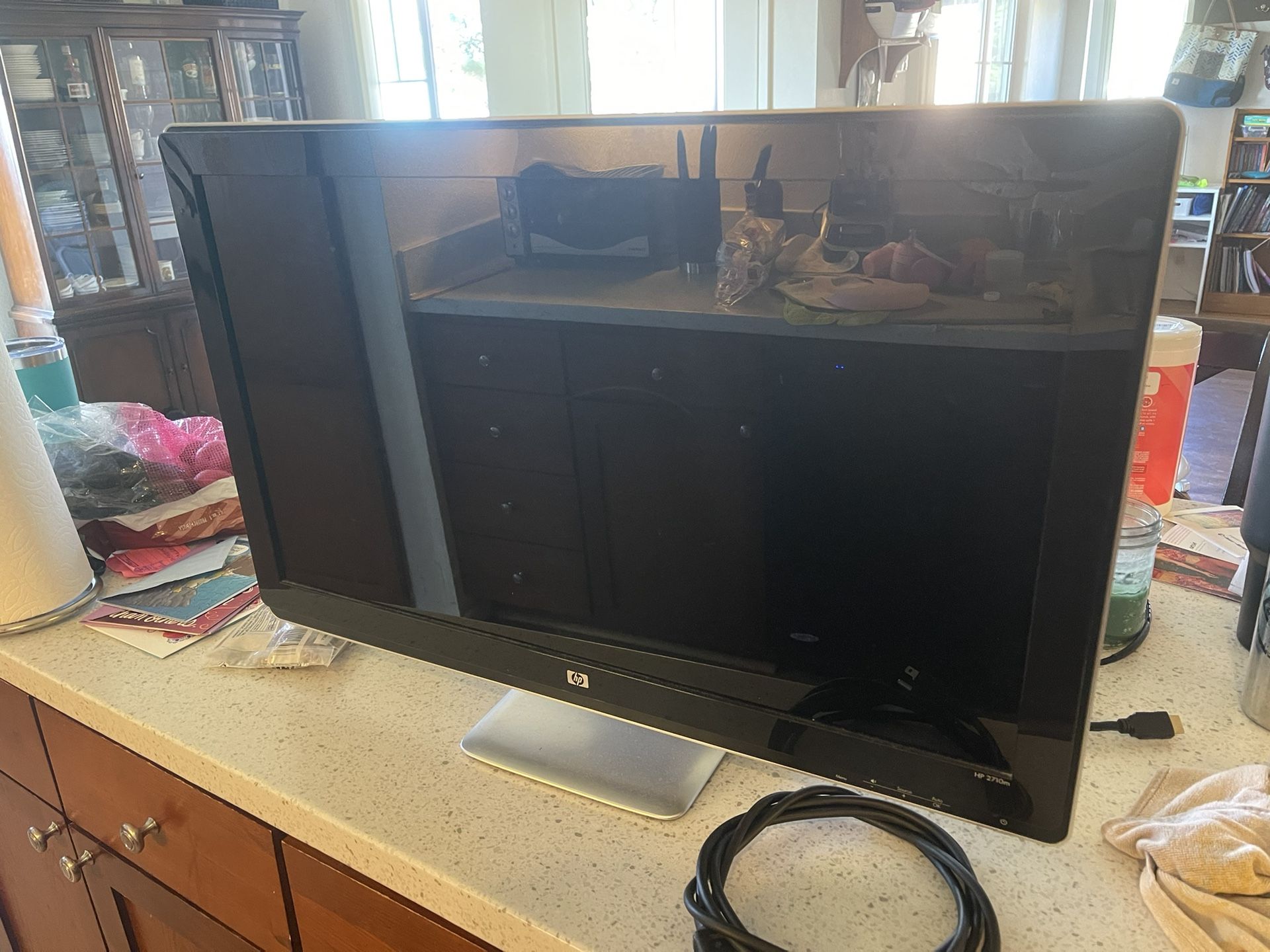 HP 2710m 27inch Diagonal LCD Monitor for Sale in Honolulu, HI OfferUp
