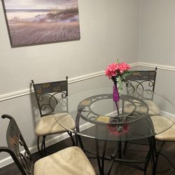 Dining Room Table 