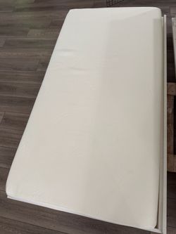 Twin tempur pedic mattress