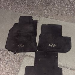 Infiniti G35 Floor mats