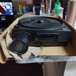 Kodak Carousal Projector 1976 In Excellent Condition