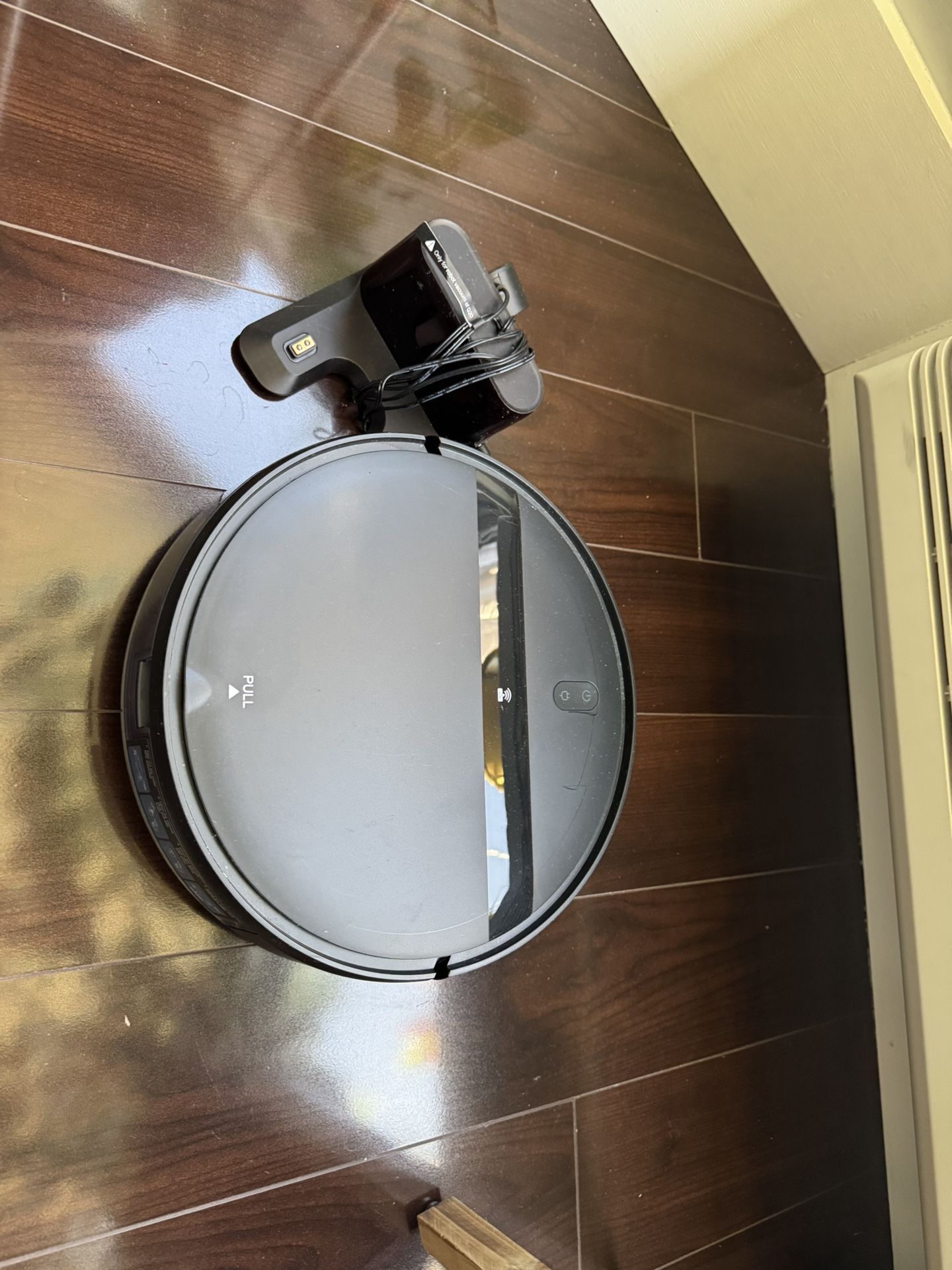 Robot Vacuum & Mop – Smart App/Voice Control – $75 (Like New)