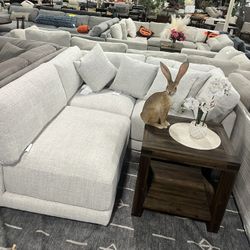 Dayna 3-piece Fabric Modular Sectional