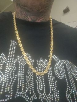 10k gold 85.7 grams 22" long solid