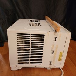 Fridgiare Air Condition Window  AC