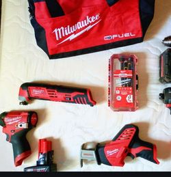 Milwaukee M12 3 tool set *LIKE NEW* Impact , Hacksall, Multi Tool (with battery(