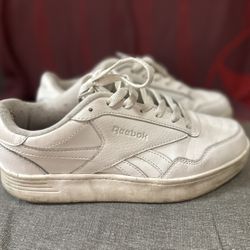 Reebok Sneakers