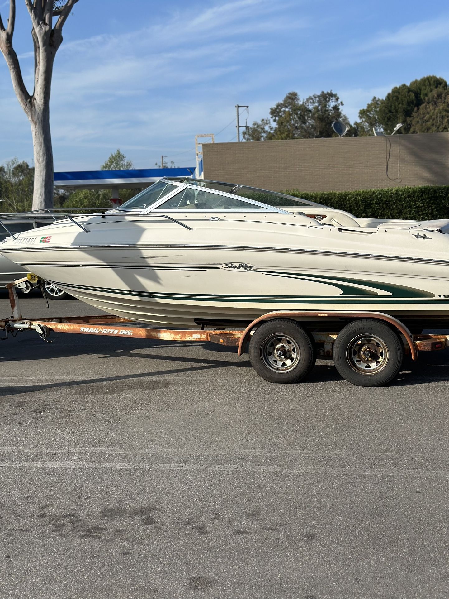 1999 Sea ray 190 Cody cabin