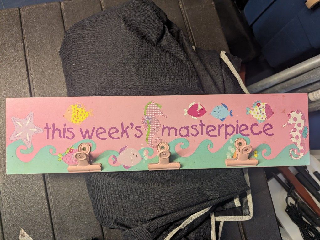 Concept Kids Art Display