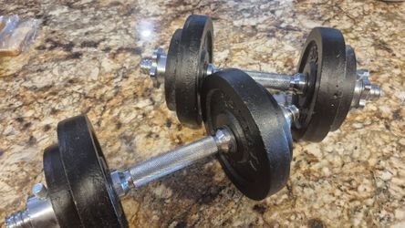 Adjustable Cast Iron Dumbbell Set
