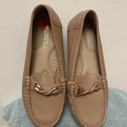 ALEXIS BENDEL Tan Loafer Women's Size 10W ($25)