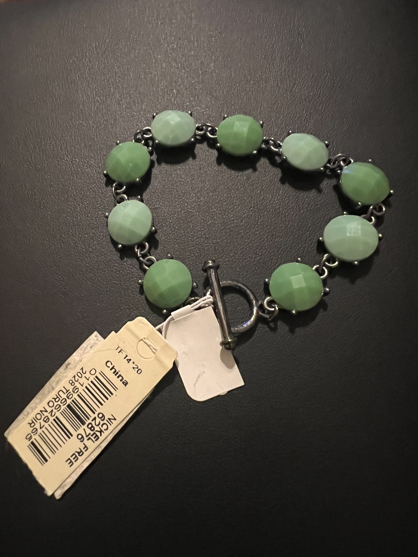 Macy’s💥Vintage~NWT💥Nickel Free Turquoise Noir Bracelet