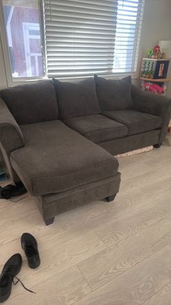 Gray Fabric Sectional Sofa with Chaise