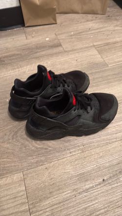 Nike Air Huarache Black Size 11