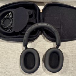 Sony WH-1000XM5/B Wireless Industry Leading Noise Canceling Bluetooth Headphones 