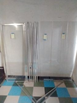 $250 Or Best Offer . Corner Glass Shower Doors , Complete With Brackets. Measurements are approximate see pic. Can Help Deliver Hablo Español 