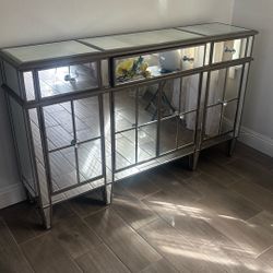 Accent Mirrored Cabinet