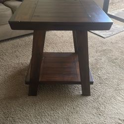 End Table For Sale!