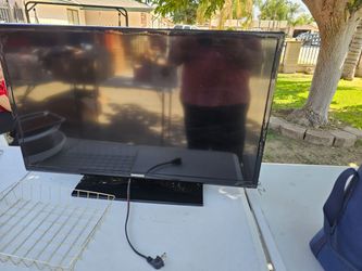 Samsung Flat Screen TV with Stand