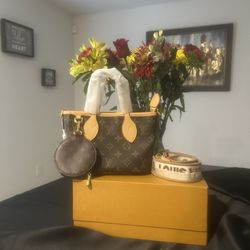 Small Leather Purse 