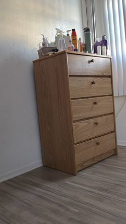 5-Drawer Wood Dresser