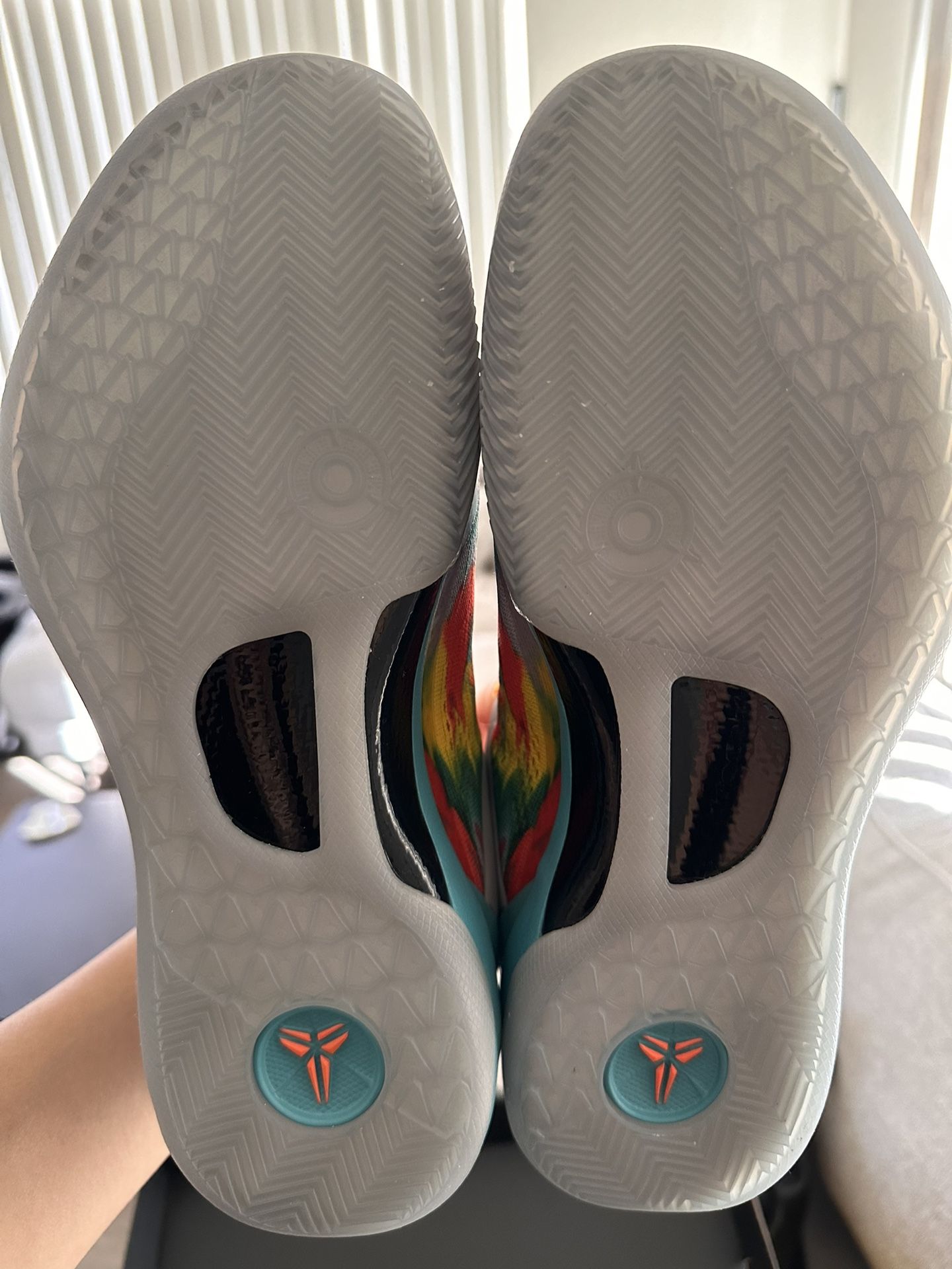 Brand New Kobe 4 Venice Beaches 8 Mens / 9.5w