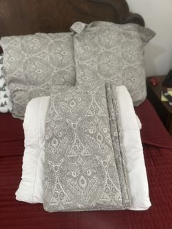 Pottery Barn King Size Duvet Cover Set