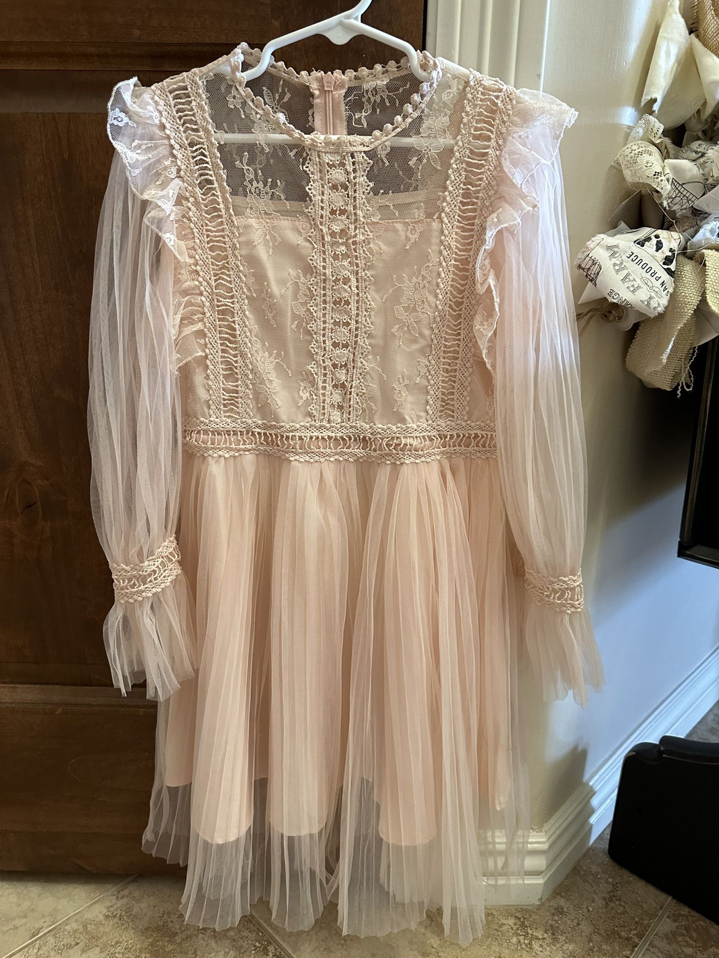 Girls Size 8 Pale Pink Dress $10
