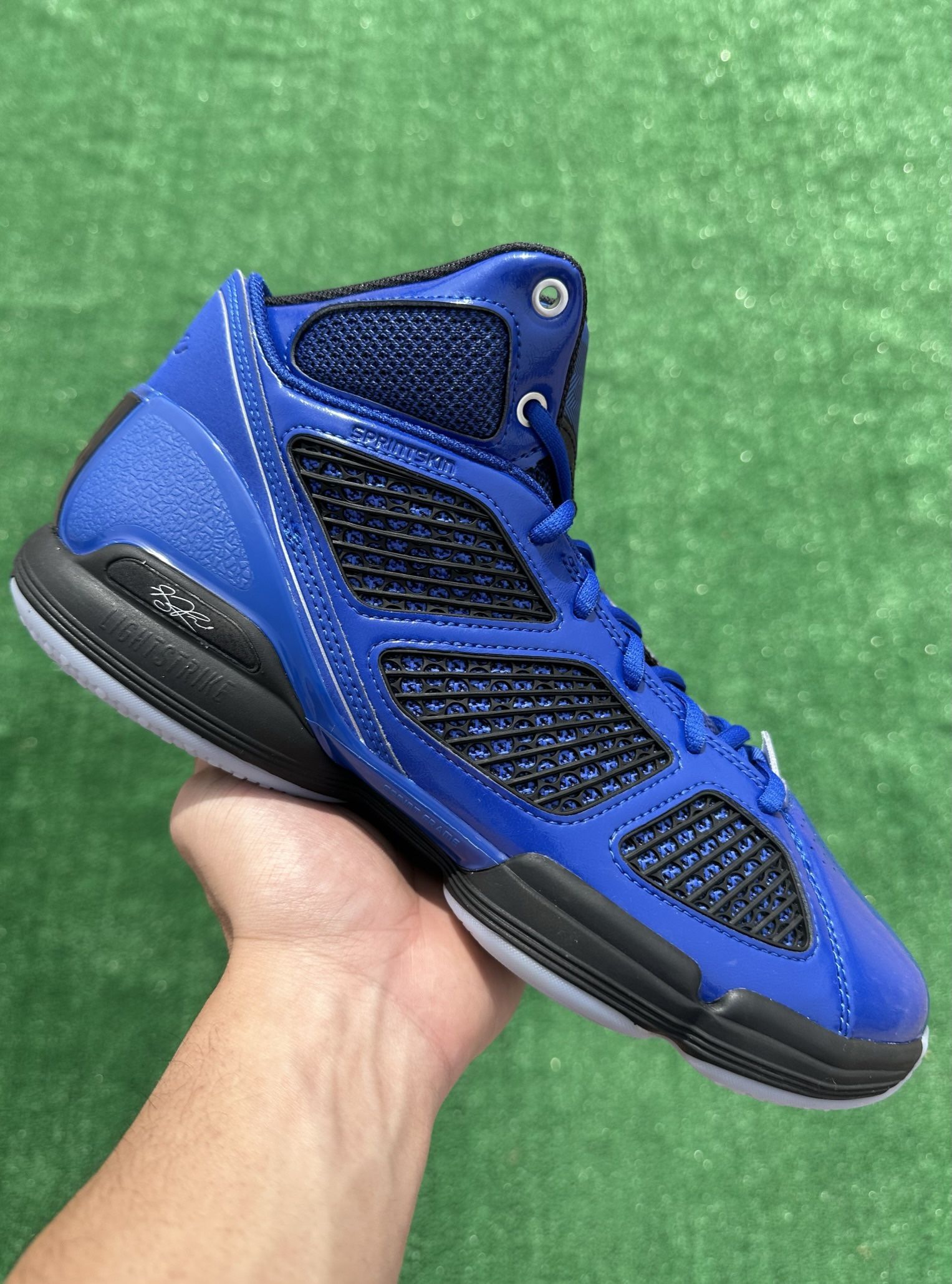 ADIDAS ADIZERO ROSE 1.5 RESTOMOD “ROYAL BLUE” (Size 10, Men’s)